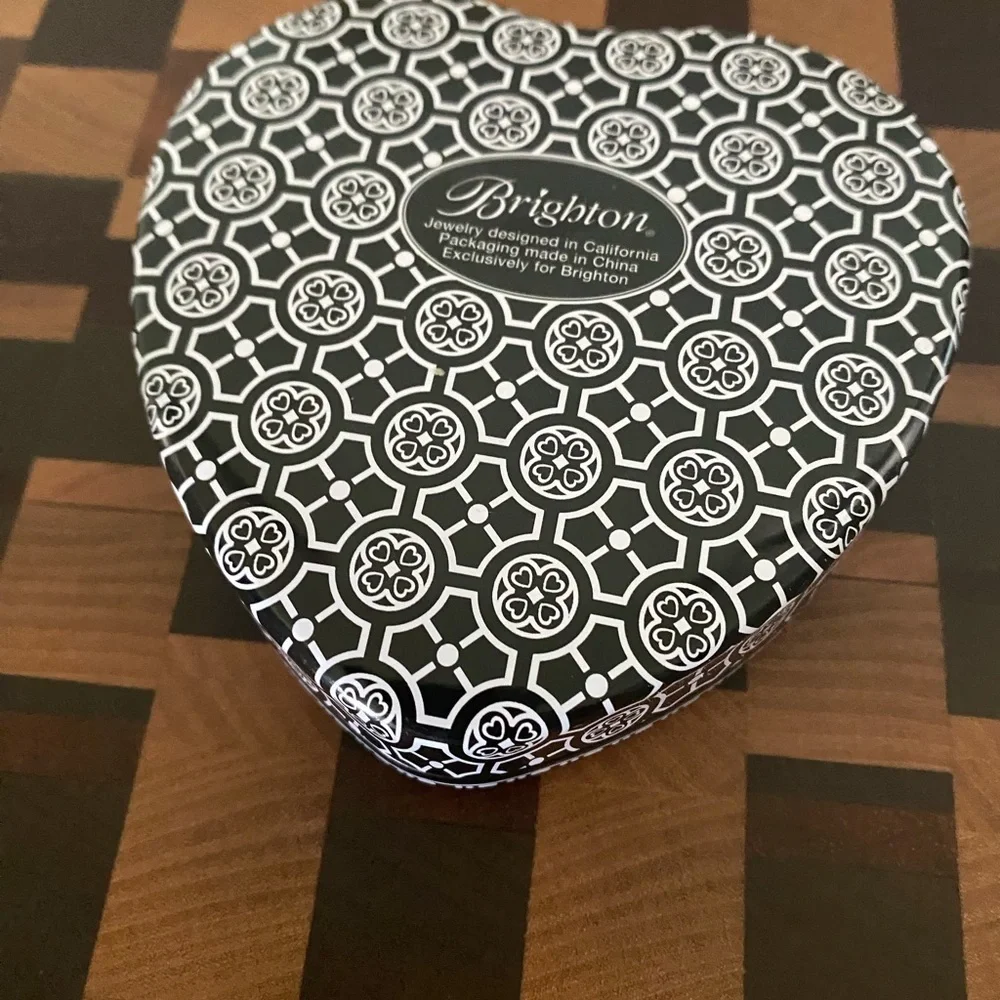 Retired Brighton Black and White Heart-Shaped Damask Decorative Tin Box 3.5”
